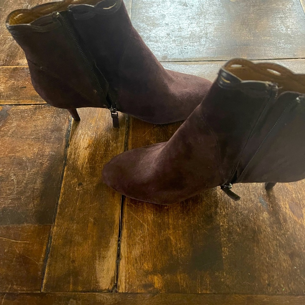 Beautiful brown Suede boot !